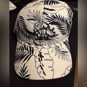 Fossil Trace golf club Tropical Print Cap with Embroidered Logo